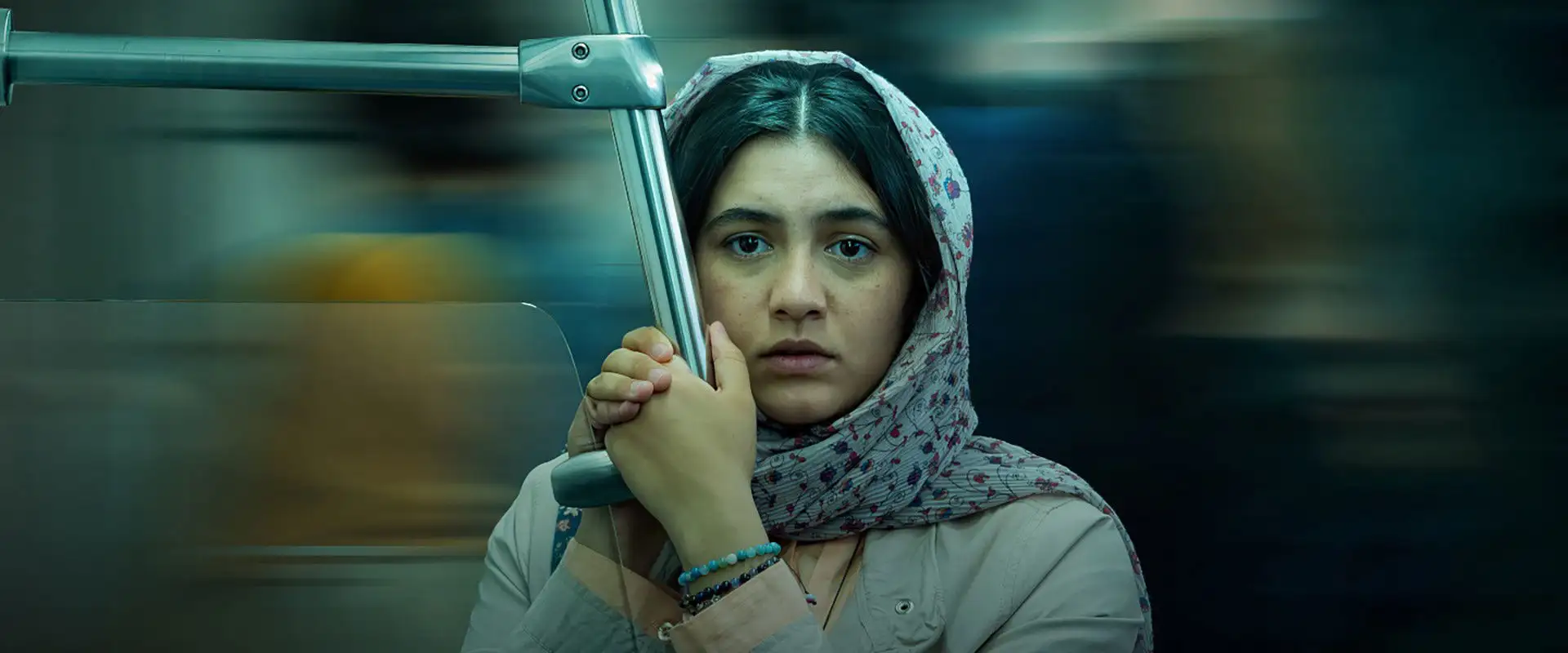 دانلود فیلم زیبا صدایم کن با لینک مستقیم و کیفیت عالی 3 دانلود فیلم زیبا صدایم کن (Whisper My Name 2023): روایت تلخ یک پدر و تولد شانزده سالگی